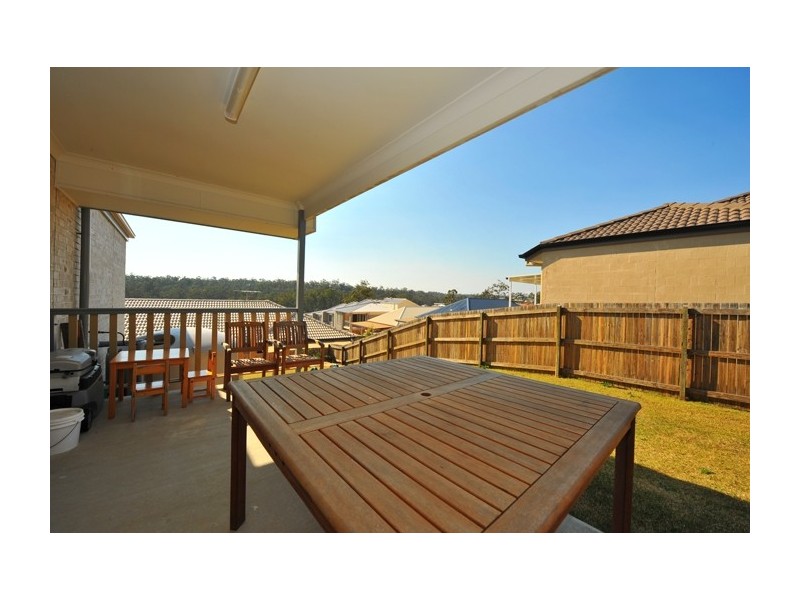 2 Treeview Lane, Springfield Lakes QLD 4300