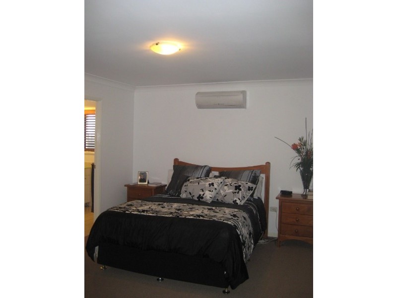 19 Yewleaf Place, Calamvale QLD 4116