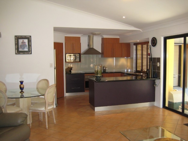 19 Yewleaf Place, Calamvale QLD 4116