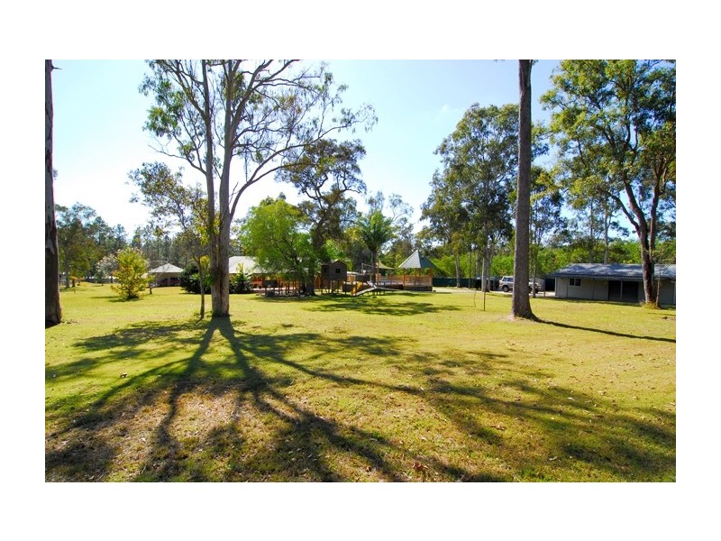 32 Hives Road, North Maclean QLD 4280