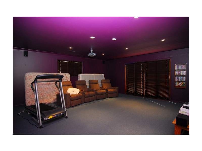 402 Stoney Camp Road, Greenbank QLD 4124