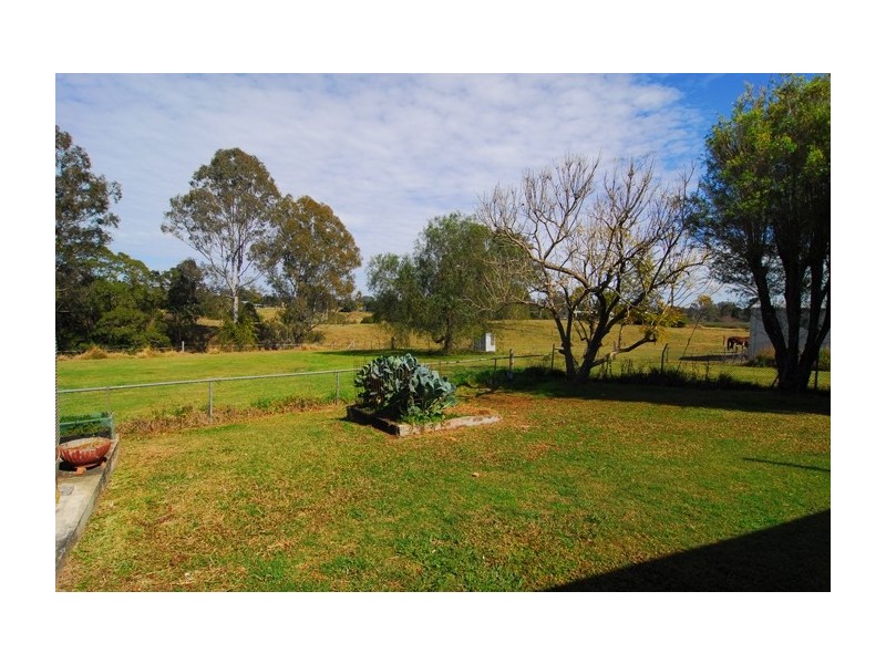 16-26 Beryl Parade, North Maclean QLD 4280