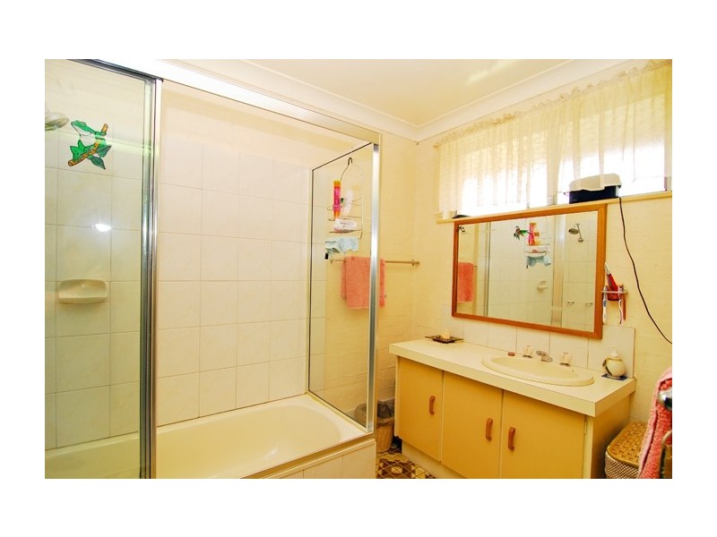 16-26 Beryl Parade, North Maclean QLD 4280