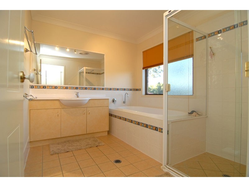 35 Scribbly Gum Court, New Beith QLD 4124