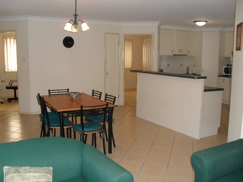 25 Williams Way, Calamvale QLD 4116