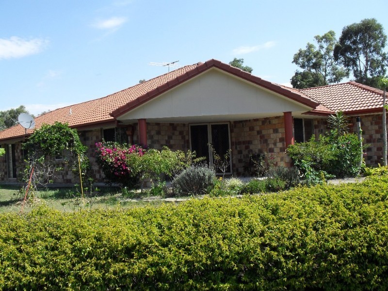 351-353 Equestrian Drive, New Beith QLD 4124