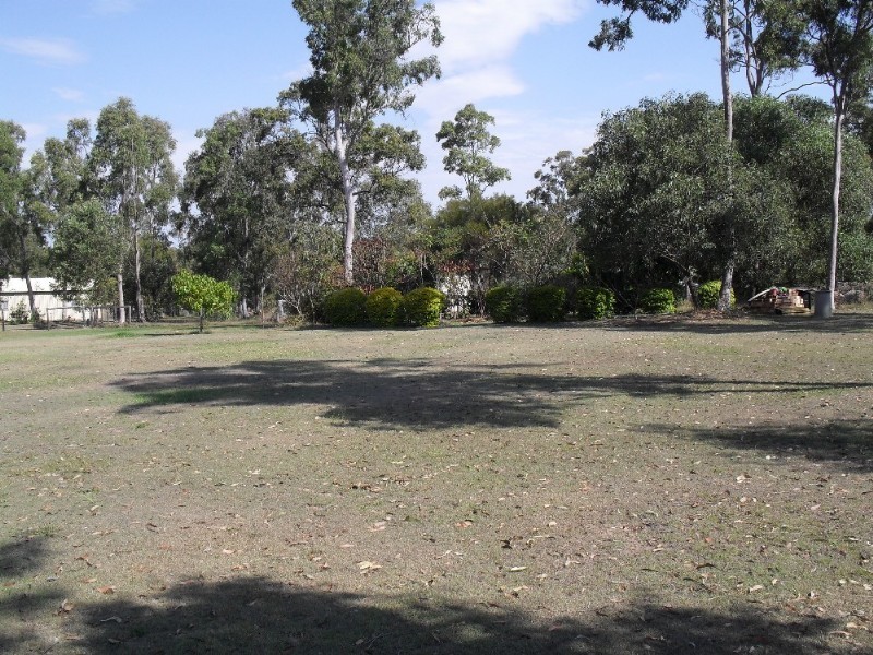 351-353 Equestrian Drive, New Beith QLD 4124