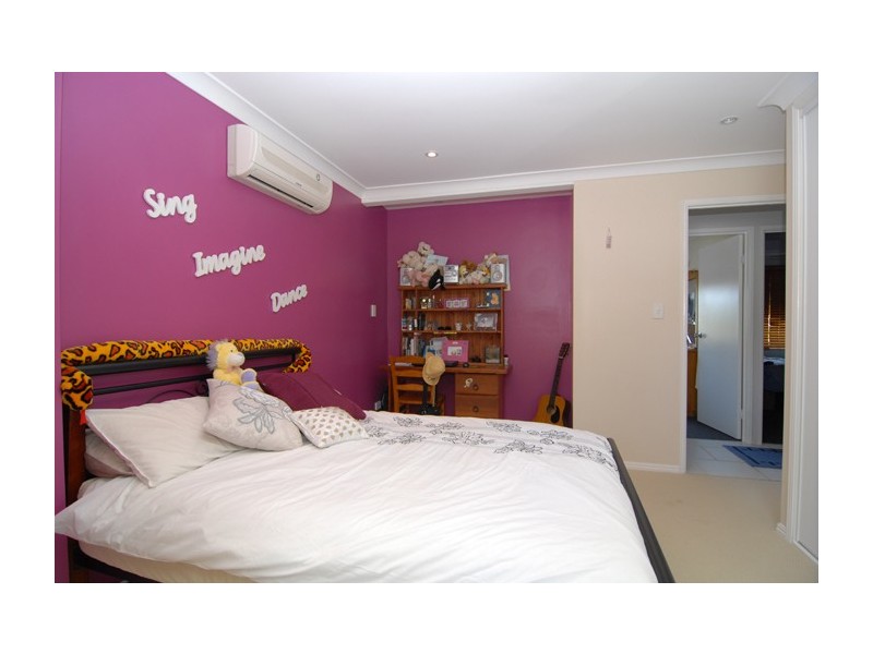 39 Corsloot Street, Regents Park QLD 4118