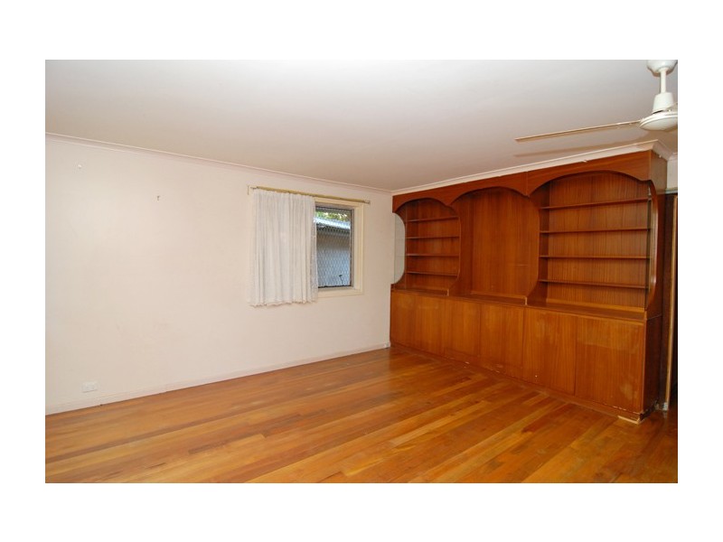 13 Dawson Street, Woodridge QLD 4114