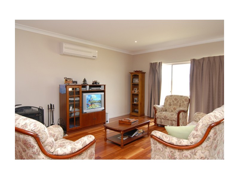 92 Warner Road, Chambers Flat QLD 4133