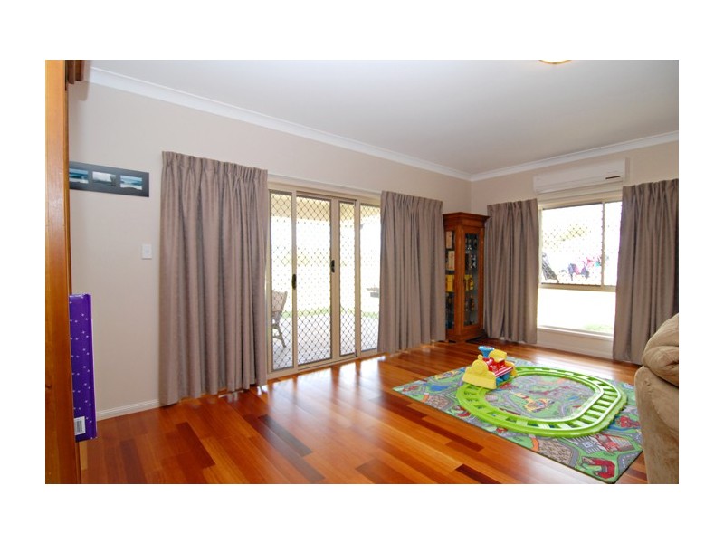 92 Warner Road, Chambers Flat QLD 4133