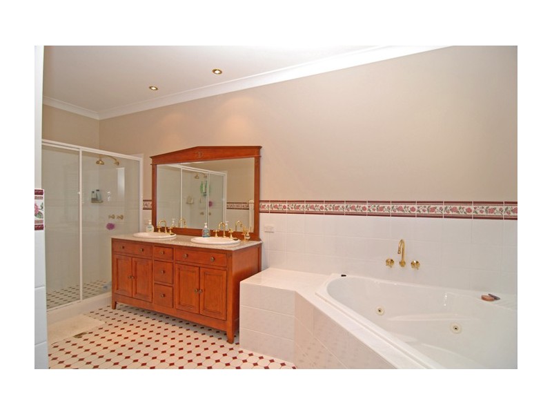 92 Warner Road, Chambers Flat QLD 4133