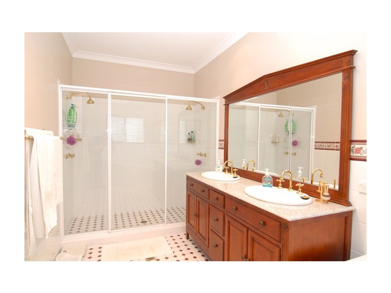 92 Warner Road, Chambers Flat QLD 4133