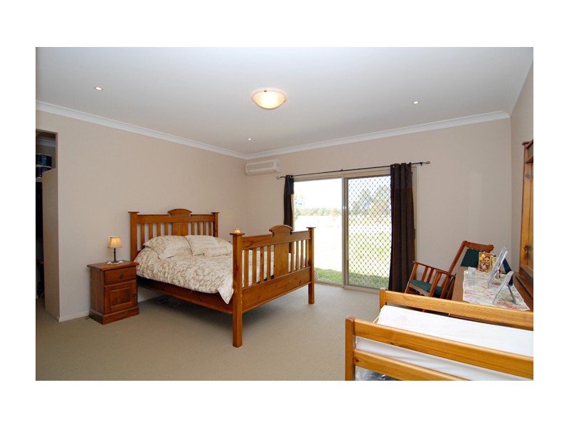 92 Warner Road, Chambers Flat QLD 4133