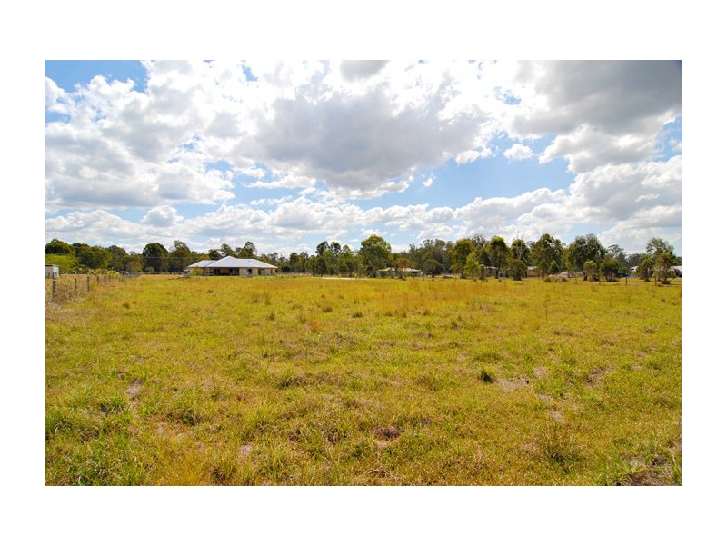 92 Warner Road, Chambers Flat QLD 4133