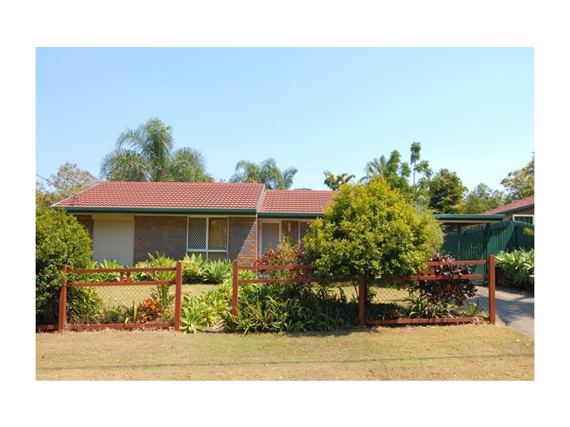 8 Timperley Court, Marsden QLD 4132