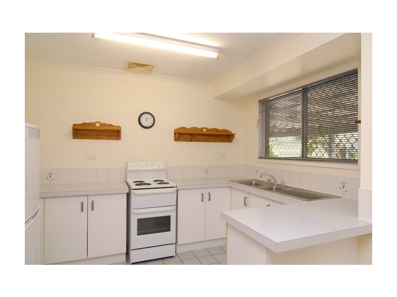 8 Timperley Court, Marsden QLD 4132