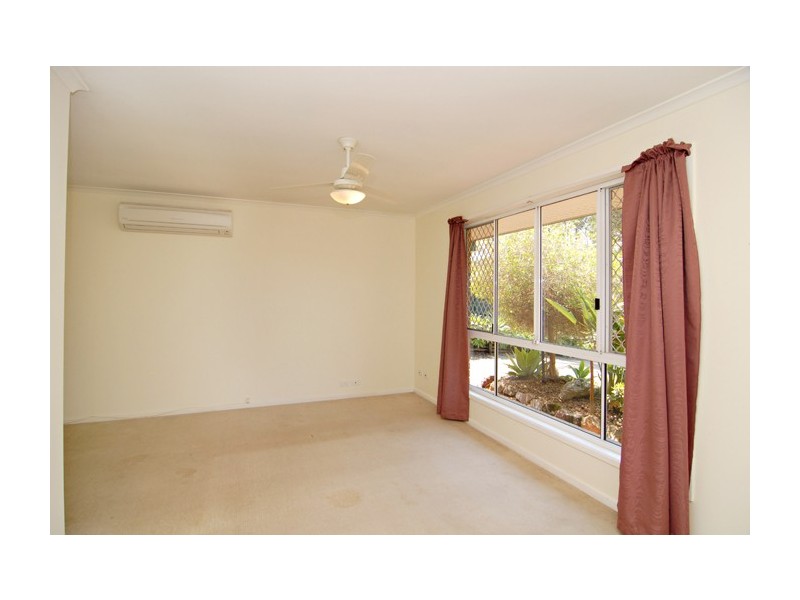 8 Timperley Court, Marsden QLD 4132
