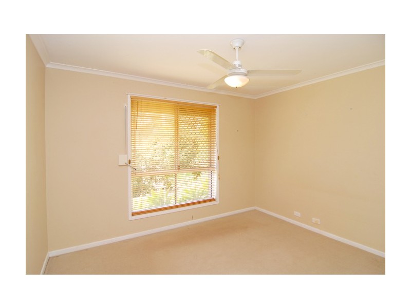 8 Timperley Court, Marsden QLD 4132