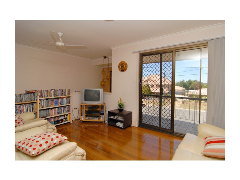42 Vergulde Road, Regents Park QLD 4118