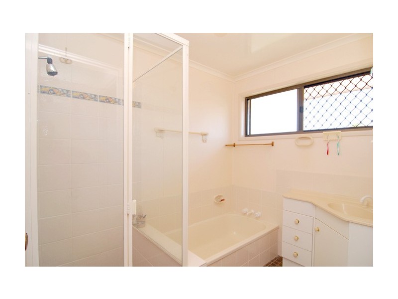 42 Vergulde Road, Regents Park QLD 4118