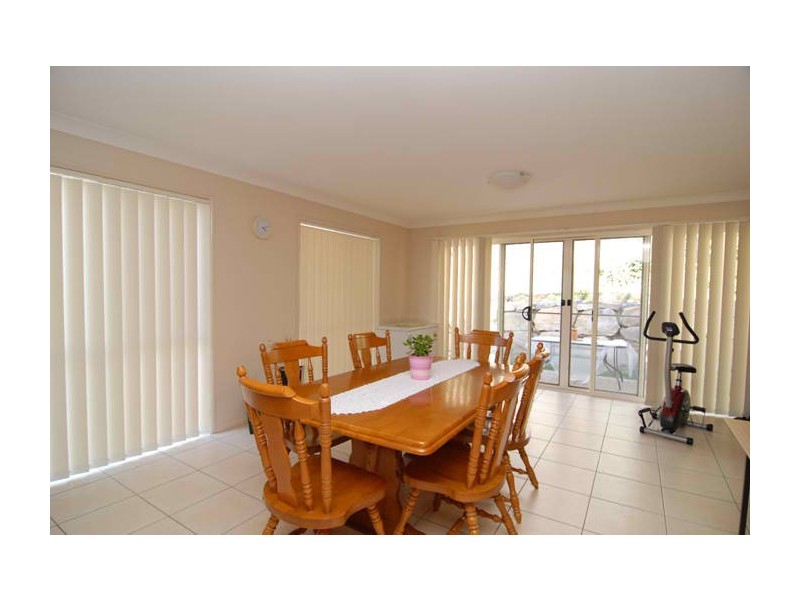 16 Dove Place, Springfield QLD 4300