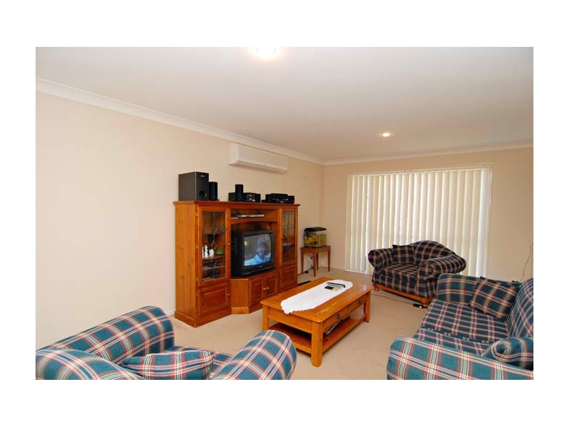16 Dove Place, Springfield QLD 4300