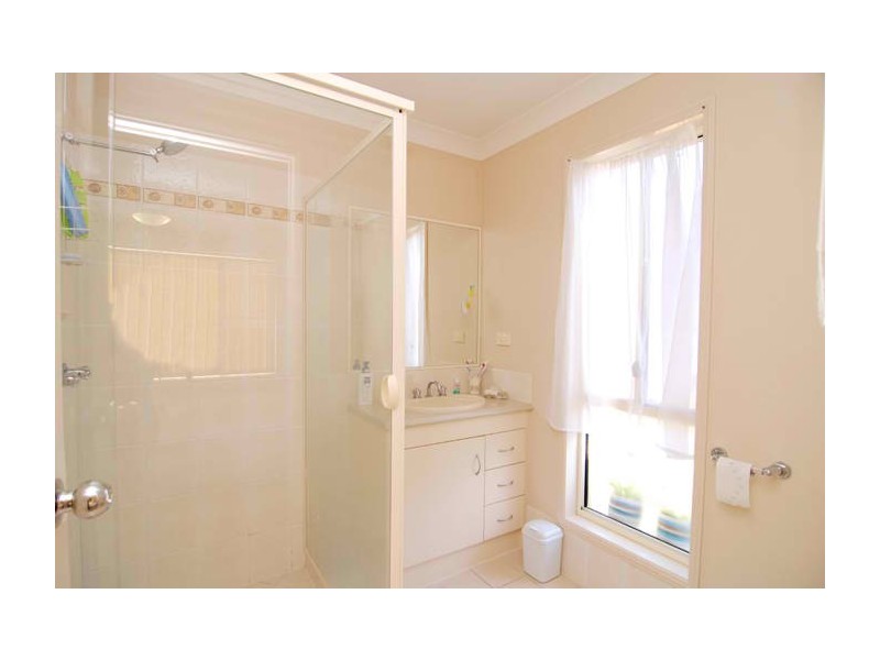 16 Dove Place, Springfield QLD 4300