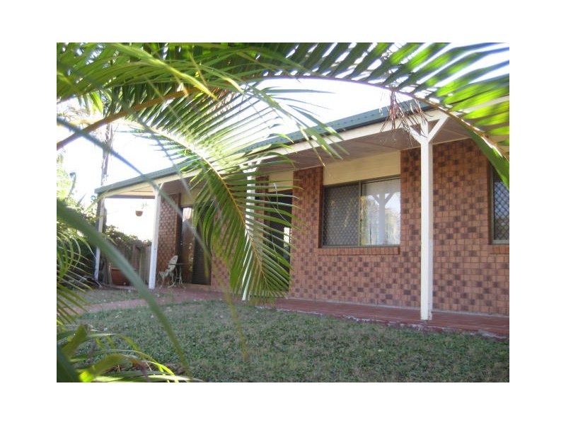 21 Cresthill Avenue, Regents Park QLD 4118