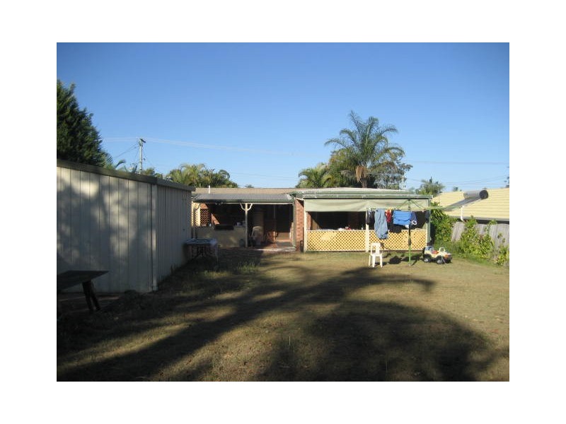 21 Cresthill Avenue, Regents Park QLD 4118