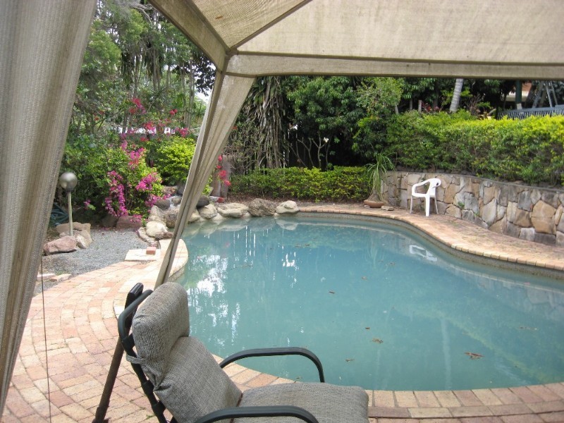 15 Pineneedle Pl, Sunnybank Hills QLD 4109