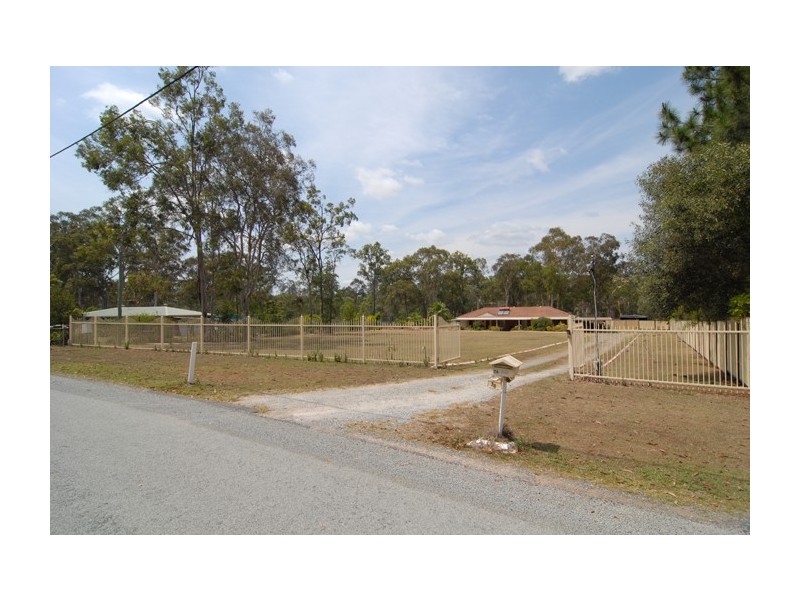 74-76 Archer Court, Chambers Flat QLD 4133