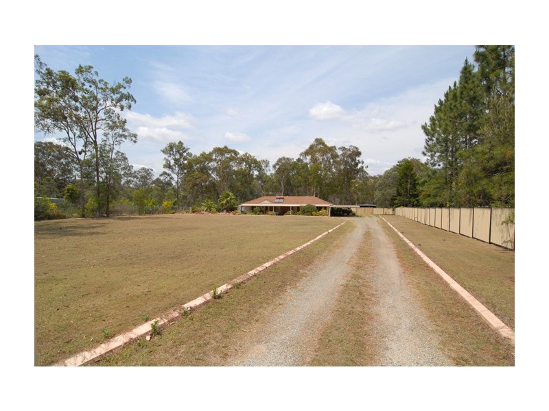 74-76 Archer Court, Chambers Flat QLD 4133