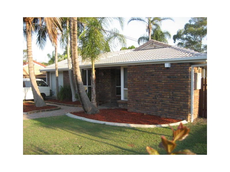 104 Parkroyal Crescent, Regents Park QLD 4118