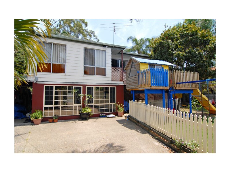 4 Montrose Avenue, Bethania QLD 4205