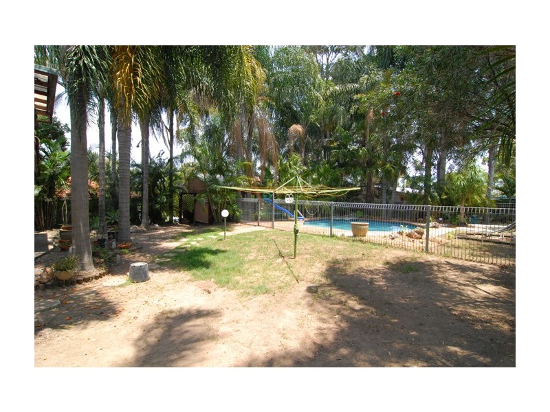 4 Montrose Avenue, Bethania QLD 4205