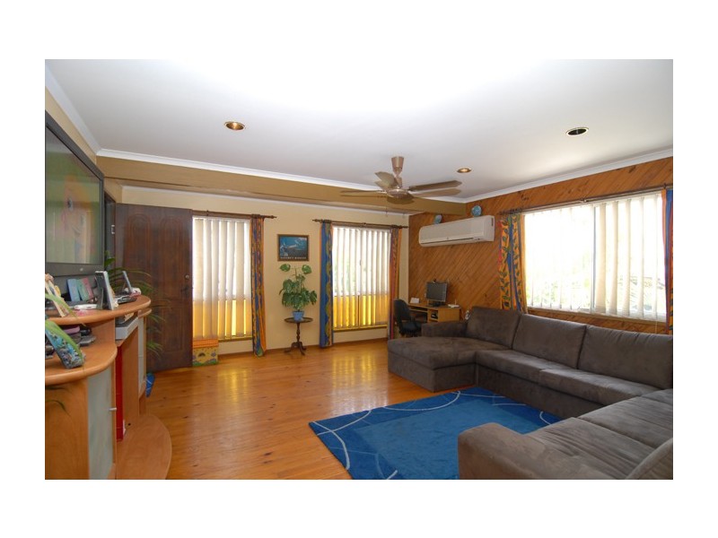 4 Montrose Avenue, Bethania QLD 4205