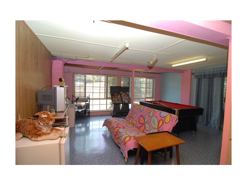 4 Montrose Avenue, Bethania QLD 4205