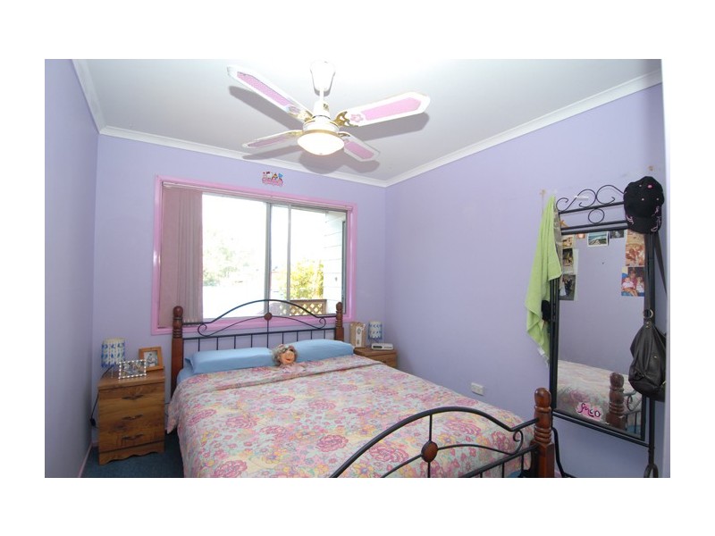 4 Montrose Avenue, Bethania QLD 4205