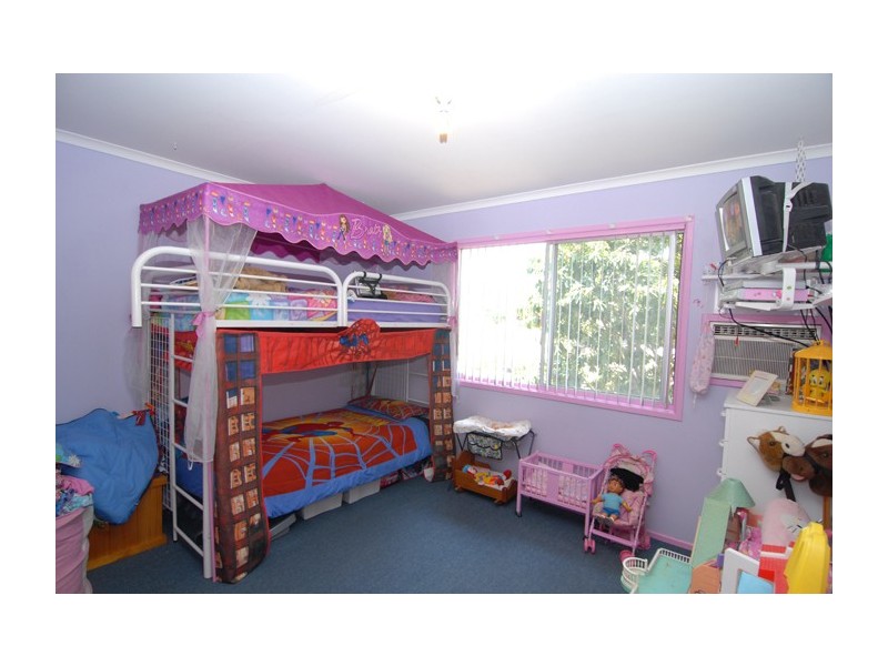 4 Montrose Avenue, Bethania QLD 4205