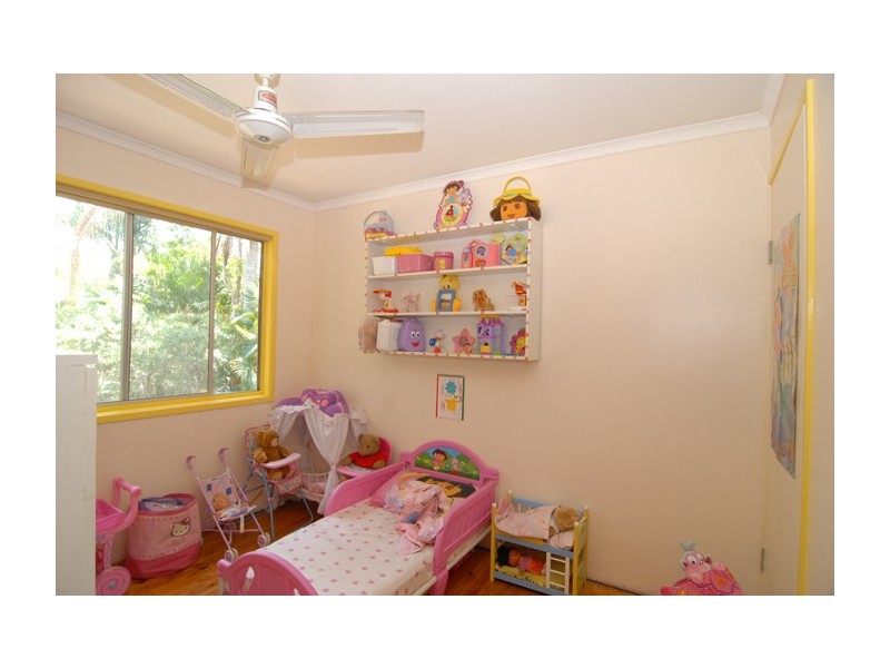 4 Montrose Avenue, Bethania QLD 4205