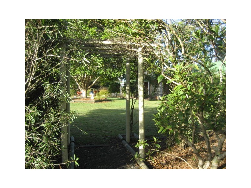 10 Quandong Court, New Beith QLD 4124