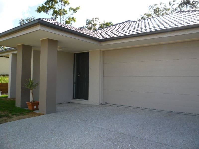 11 Juniper Street, Heathwood QLD 4110