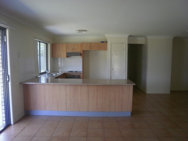 2 Patrick Court, Waterford West QLD 4133