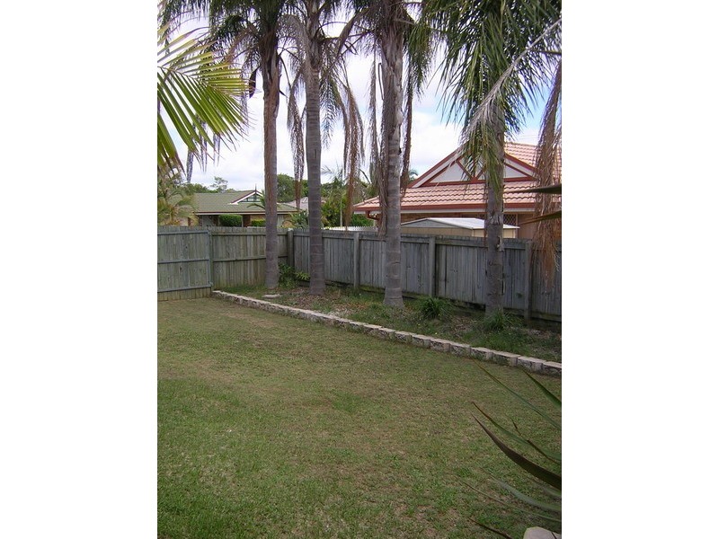 35 Thistle Street, Regents Park QLD 4118