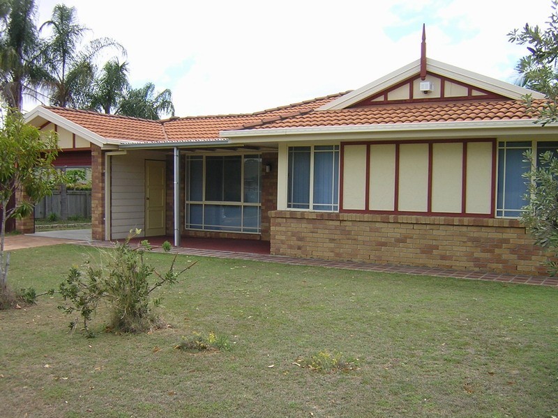 35 Thistle Street, Regents Park QLD 4118