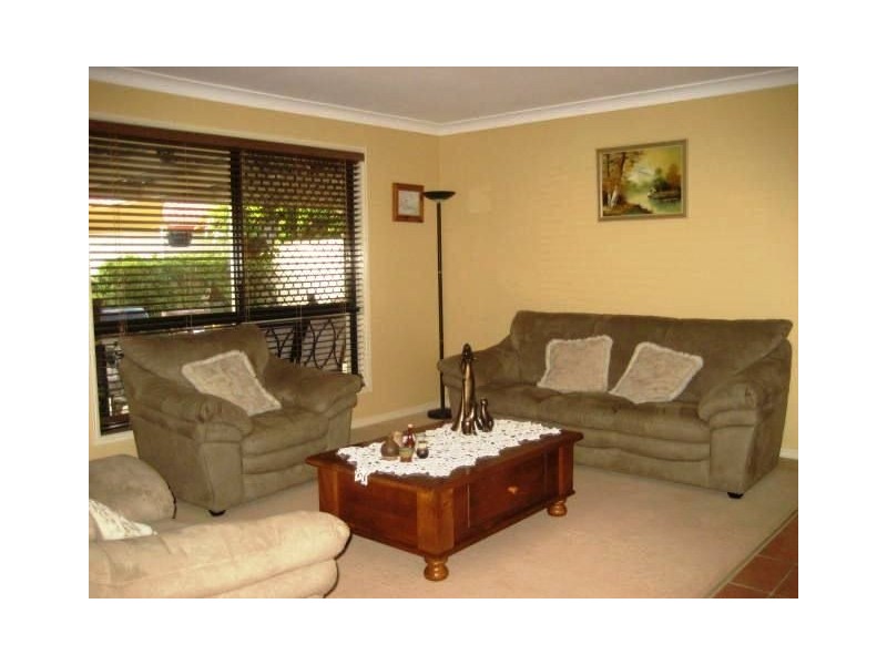 17 High Peak Crescent, Springfield QLD 4300