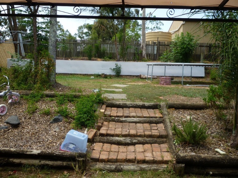 33 Strathallen Drive, Boronia Heights QLD 4124