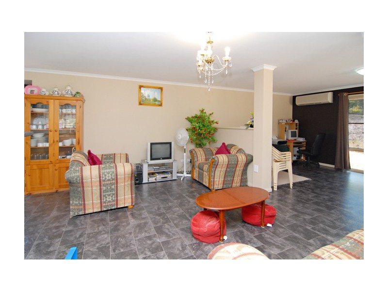 36 Kauri Court, Cedar Vale QLD 4285