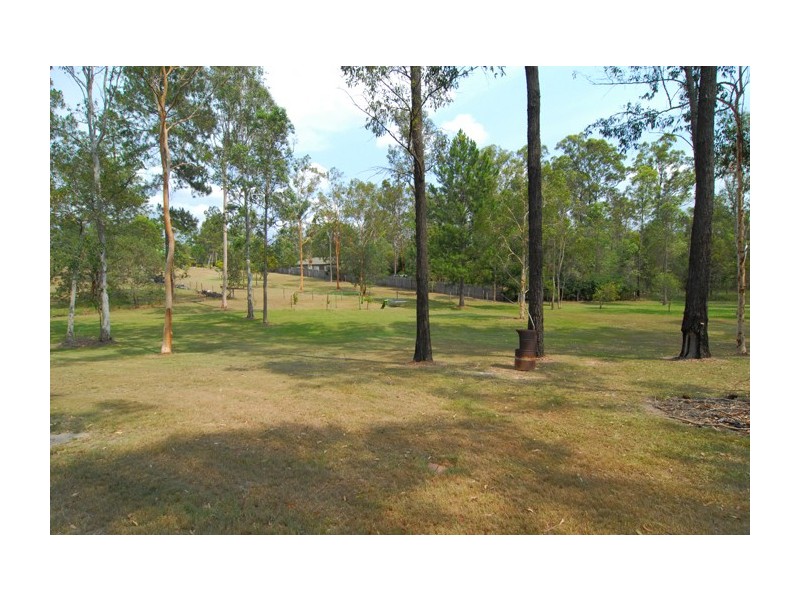 9 Potaroo Ct, Greenbank QLD 4124